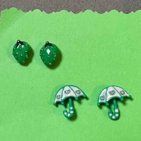 Strawberry Picking / Mothers Day April May earrings - small studs berry umbrella - Picture 9 of 11